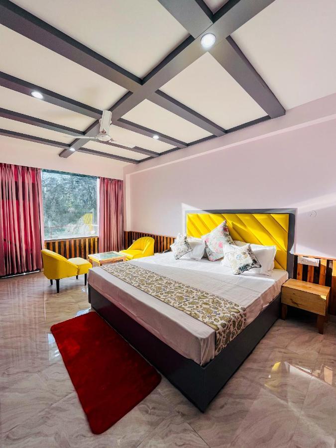 Resort Apple Flower By Manali Mall Road Ngoại thất bức ảnh