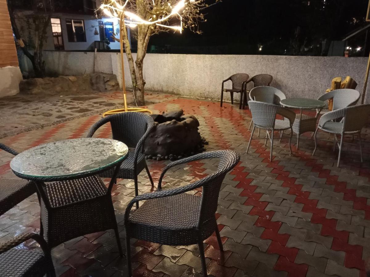 Resort Apple Flower By Manali Mall Road Ngoại thất bức ảnh