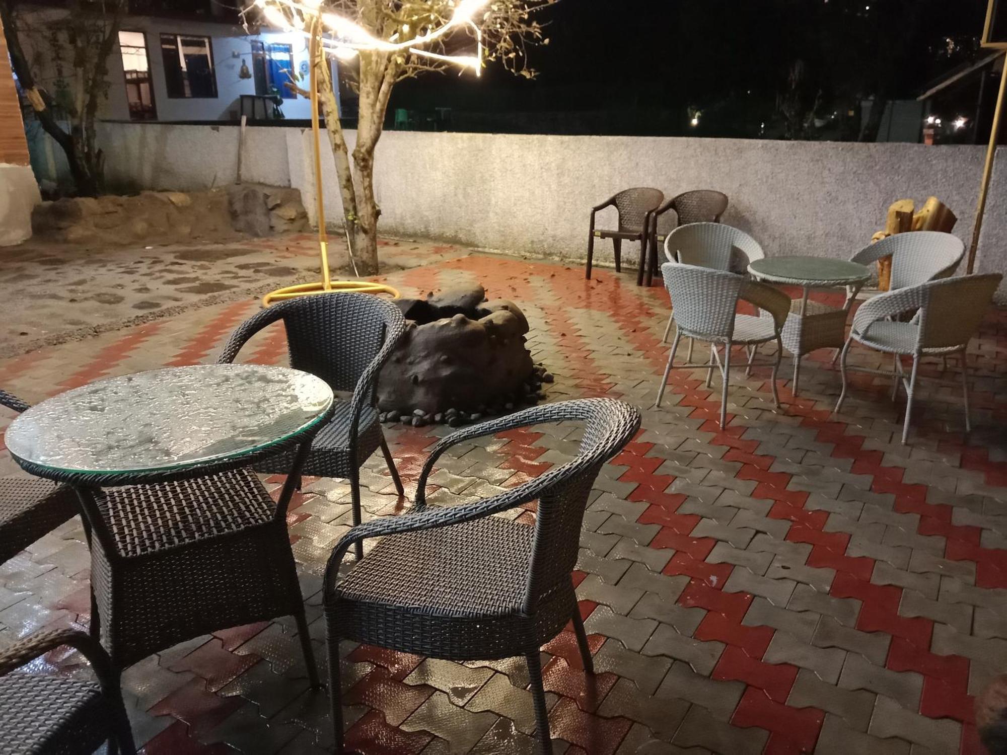 Resort Apple Flower By Manali Mall Road Ngoại thất bức ảnh