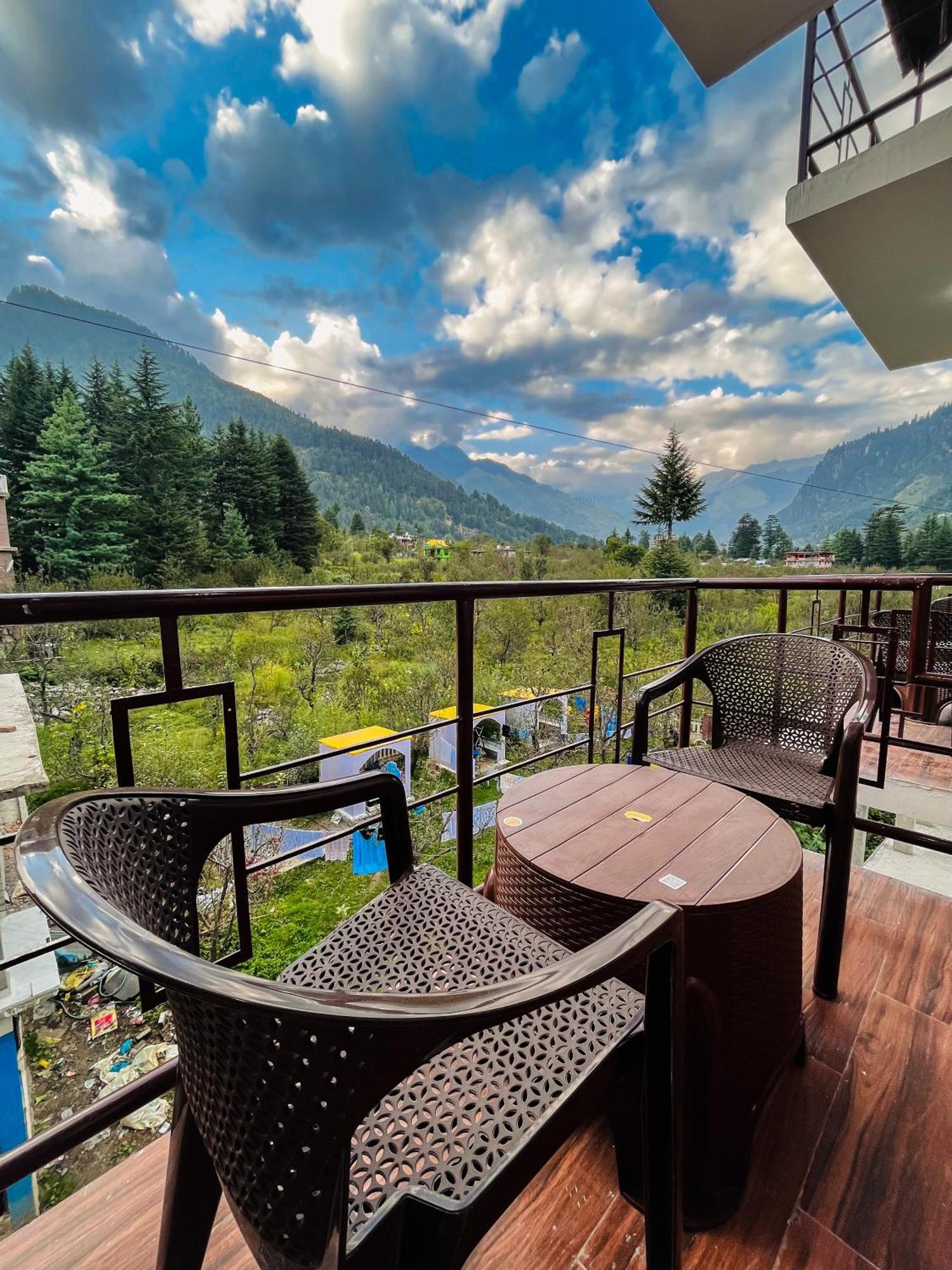 Resort Apple Flower By Manali Mall Road Ngoại thất bức ảnh