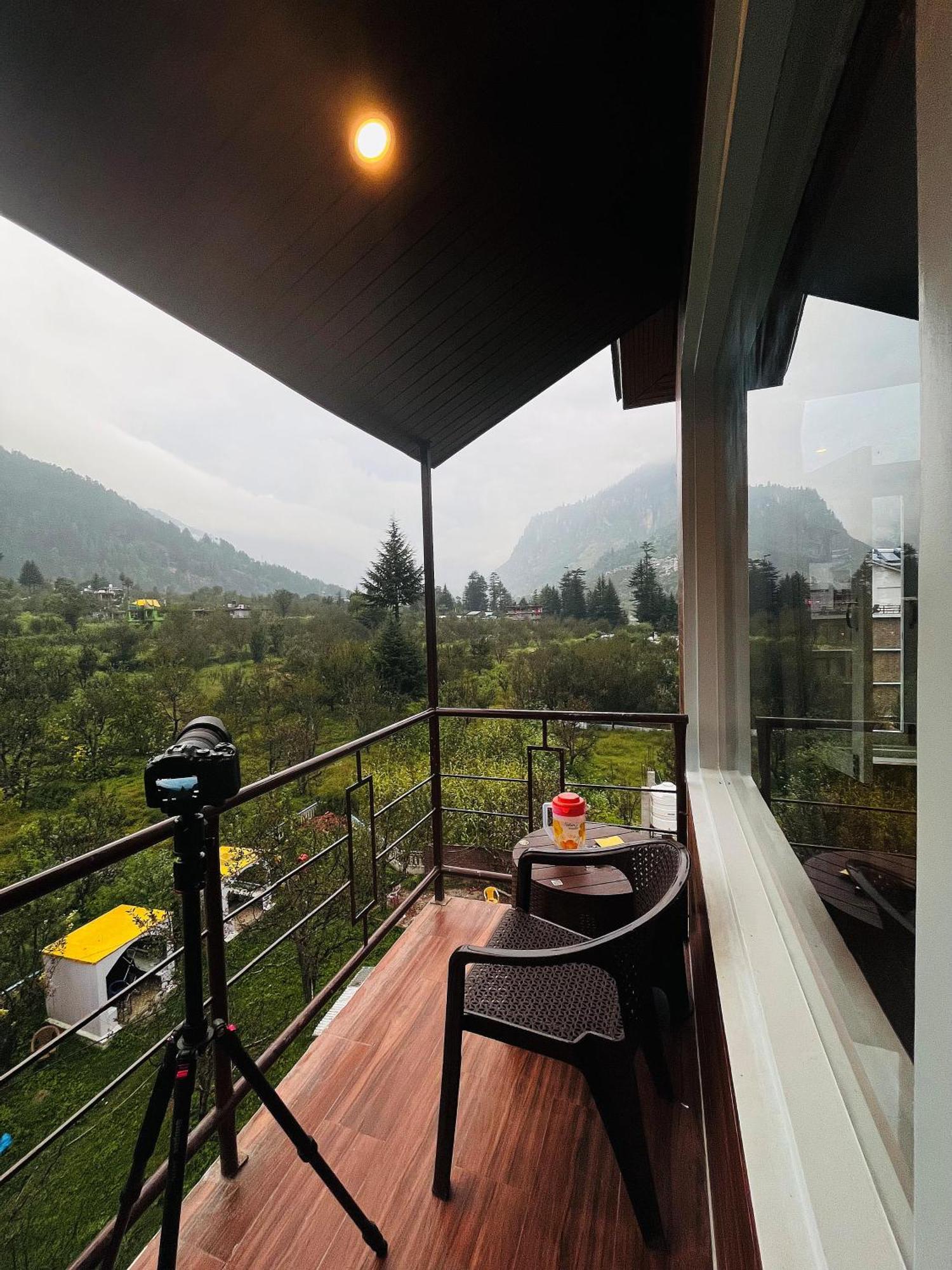 Resort Apple Flower By Manali Mall Road Ngoại thất bức ảnh